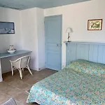 Maison Rénovée Près Plage, 6 Couchages, Terrasse, Bbq, Parking, Internet Inclus - Fr-1-224b-588 *