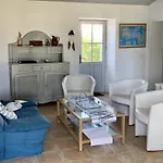 Maison Rénovée Près Plage, 6 Couchages, Terrasse, Bbq, Parking, Internet Inclus - Fr-1-224b-588 *