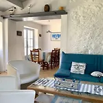 Hébergement de vacances Maison Rénovée Près Plage, 6 Couchages, Terrasse, Bbq, Parking, Internet Inclus - Fr-1-224b-588