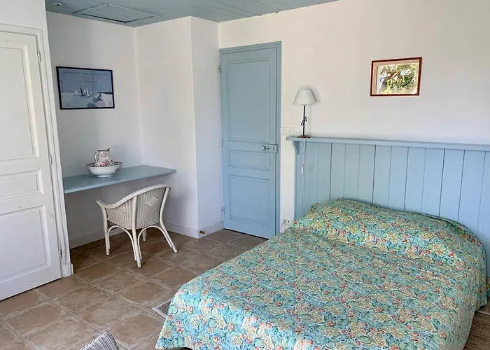 Maison Rénovée Près Plage, 6 Couchages, Terrasse, Bbq, Parking, Internet Inclus - Fr-1-224b-588 *