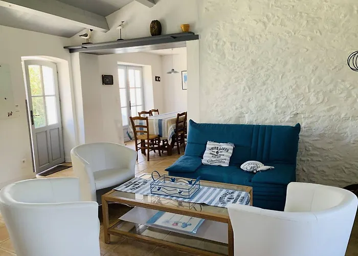 Maison Rénovée Près Plage, 6 Couchages, Terrasse, Bbq, Parking, Internet Inclus - Fr-1-224b-588 *